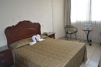 Hotel Costa Brava Guadalajara Buitenkant foto